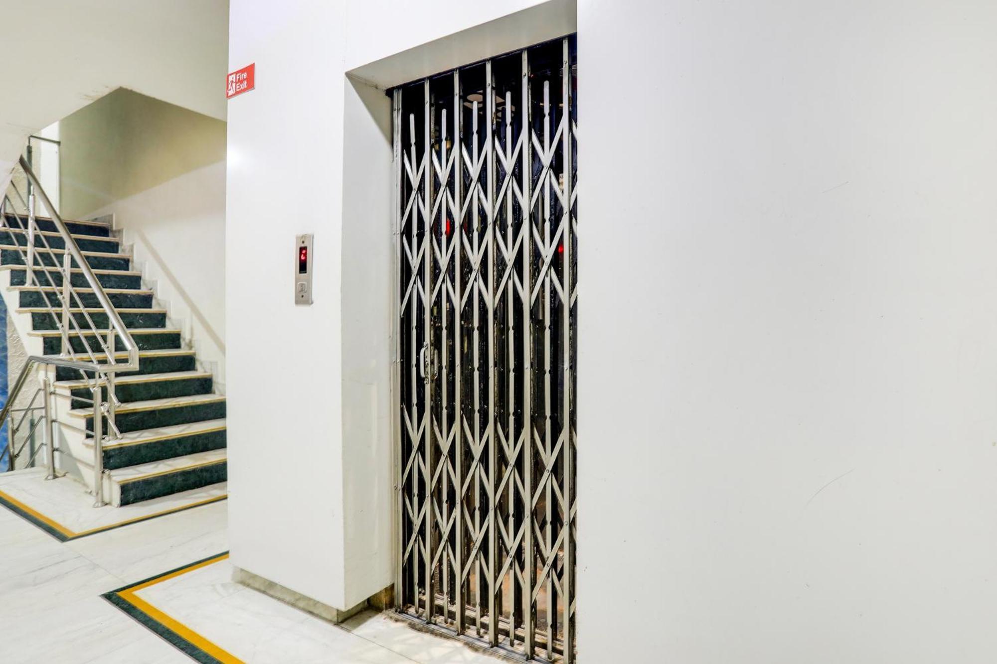 Super Collection O Mp Nagar Hotel Bhopal Ngoại thất bức ảnh